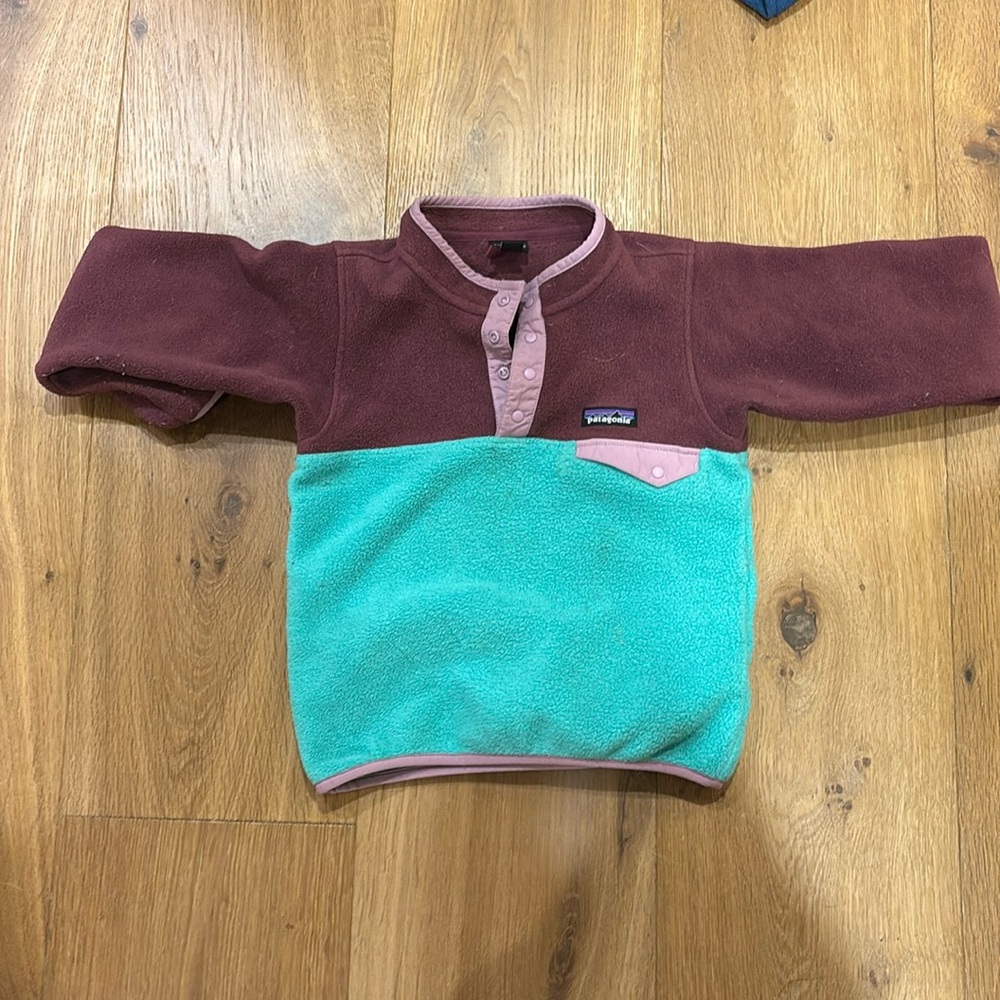 Patagonia half zip size 5 fleece good condition
